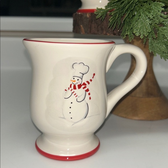 Williams-Sonoma Festive Snowman Mugs Set of 4 - Picture 2 of 7